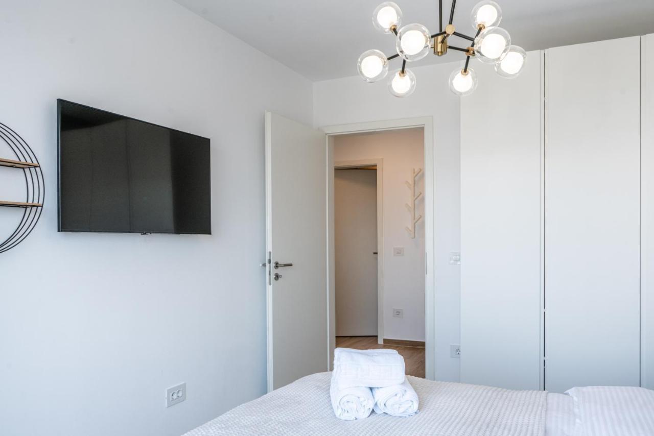 Apart B&V 701 Coresi - Luxury Mountain Haven Braşov Buitenkant foto